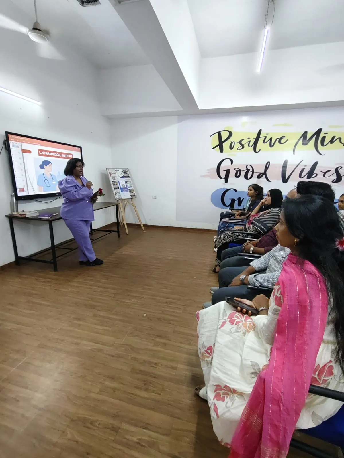 Classroom lecture in progress at L.N. Paramedical Institute, Borivali